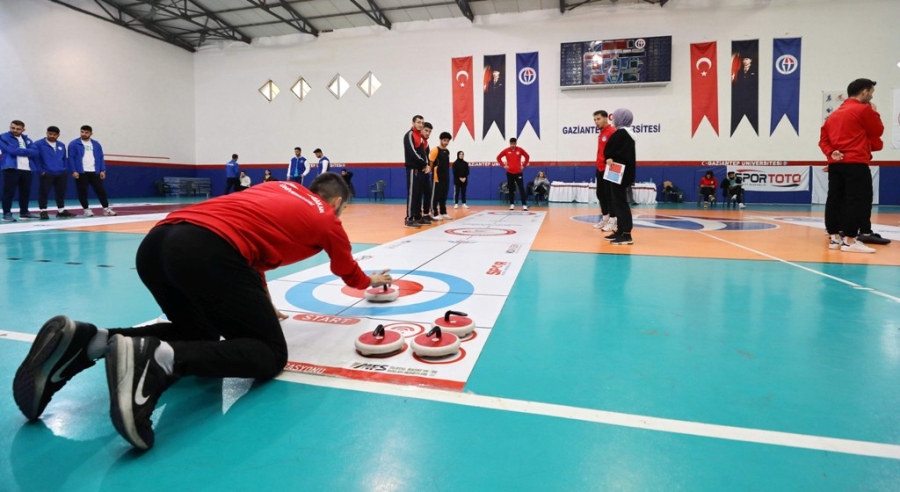 Floor Curlıng Ünilig Türkiye Şampiyonası GAÜN’de başladı 