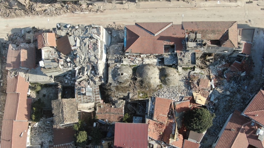 Tarihi Beyseri hamamı depremde yıkılmadı 