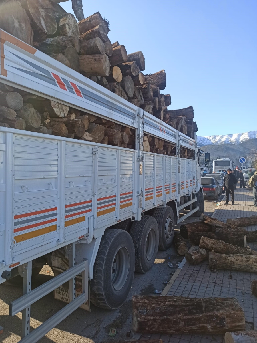 Gaziantep'te depremden etkilenen hayvan üreticilerine destek