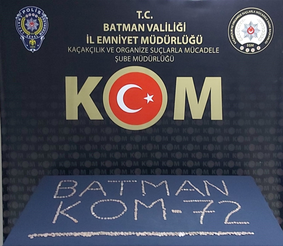 Batman’da durdurulan otomobilde 690 tarihi sikke ele geçirildi