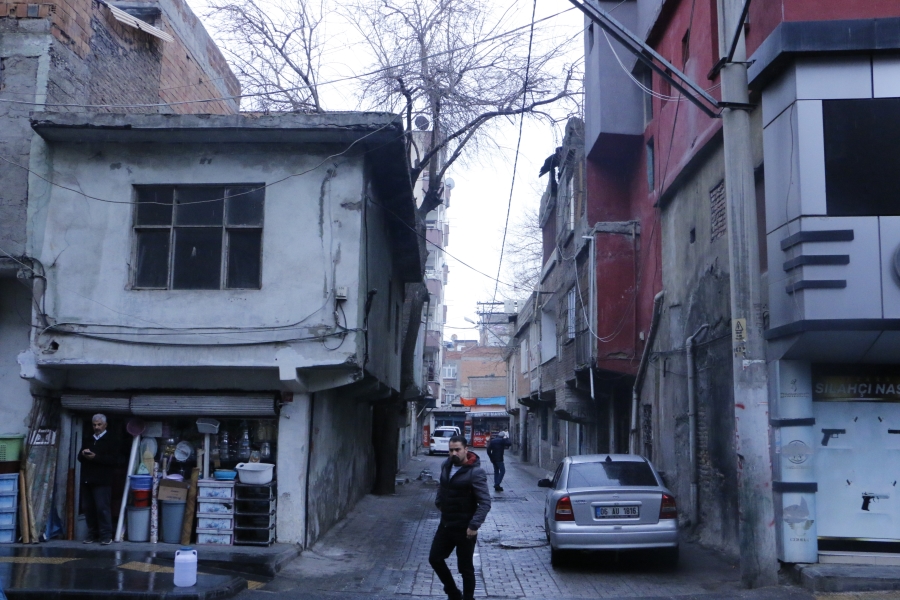 Depremden önce kentsel dönüşüme karşı çıkıldı, yüzlerce bina ağır hasar aldı