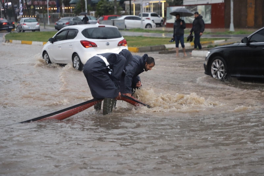 Diyarbakır'a 3 günde 1 aylık yağış düştü