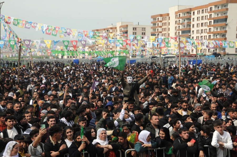 NEVRUZ BAYRAMI CİZRE’DE COŞKU İLE KUTLANDI