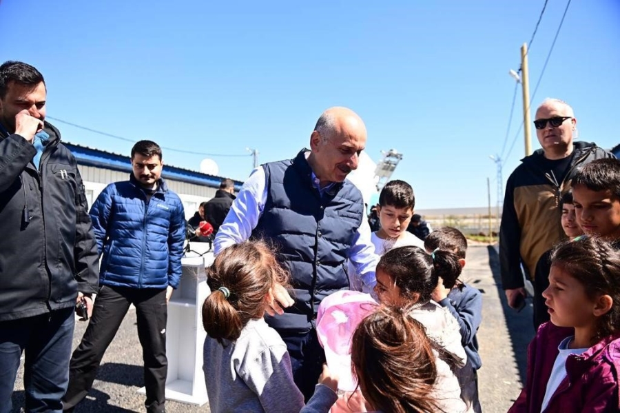 Bakan Karaismailoğlu: “Adıyamanlı depremzedelerin geçici yuvaları olmaya başladı”