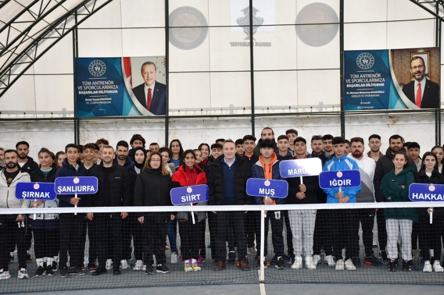 Şırnak’ta tenis bölge müsabakasına 145 sporcu katılıyor