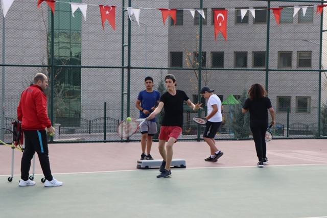 Şanlıurfa’da Geleceğin Tenisçileri Yetişiyor