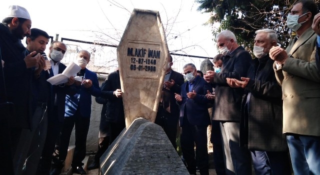 Kudüs şairi Mehmet Akif İnan mezarı başında anıldı