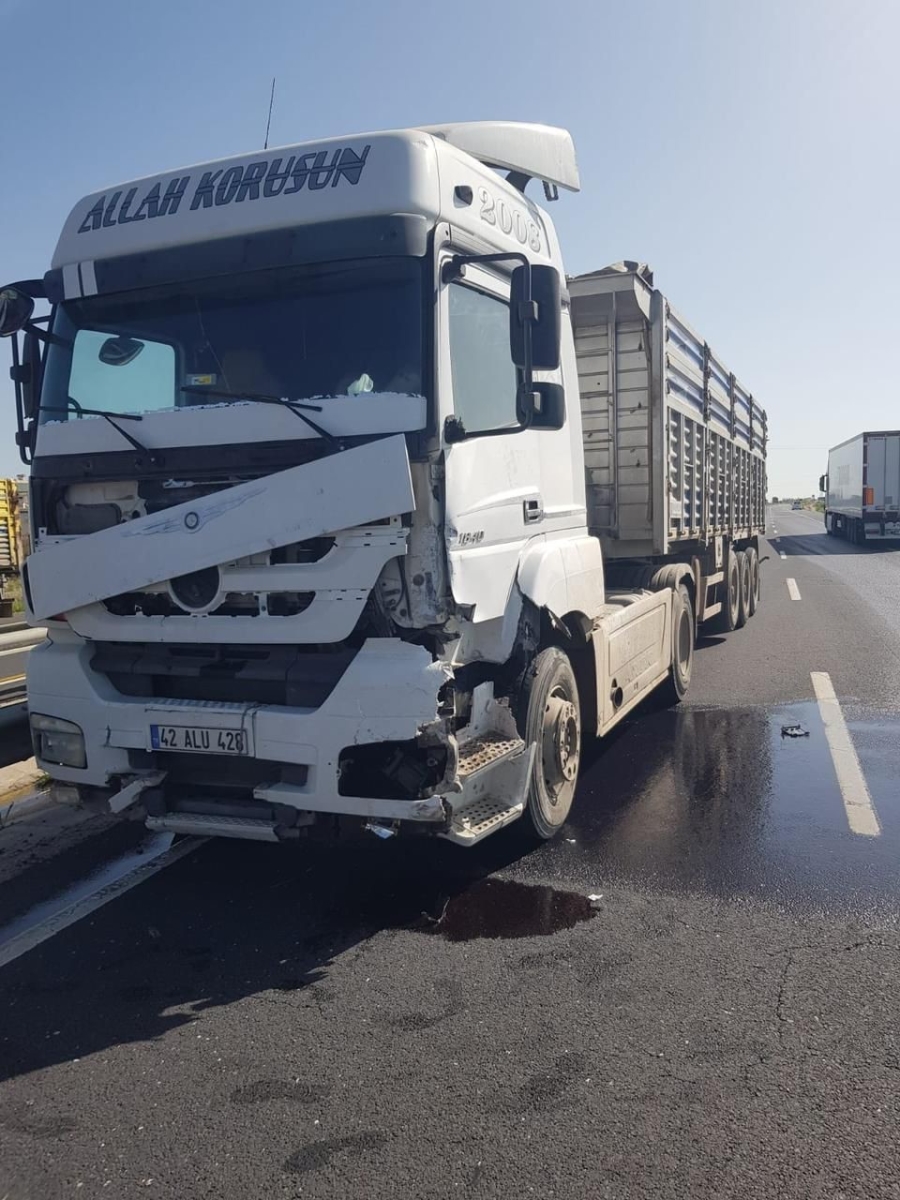 Nusaybin’de tır otomobille çarpıştı: 1 yaralı