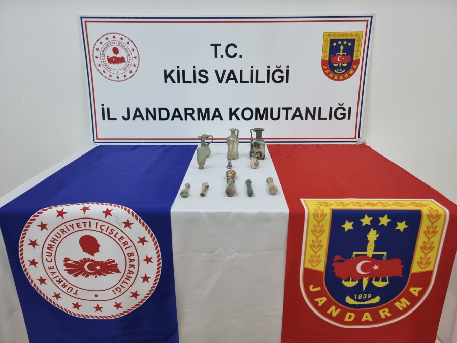 Kilis’te tarihi eser niteliğinde objeler ele geçirildi