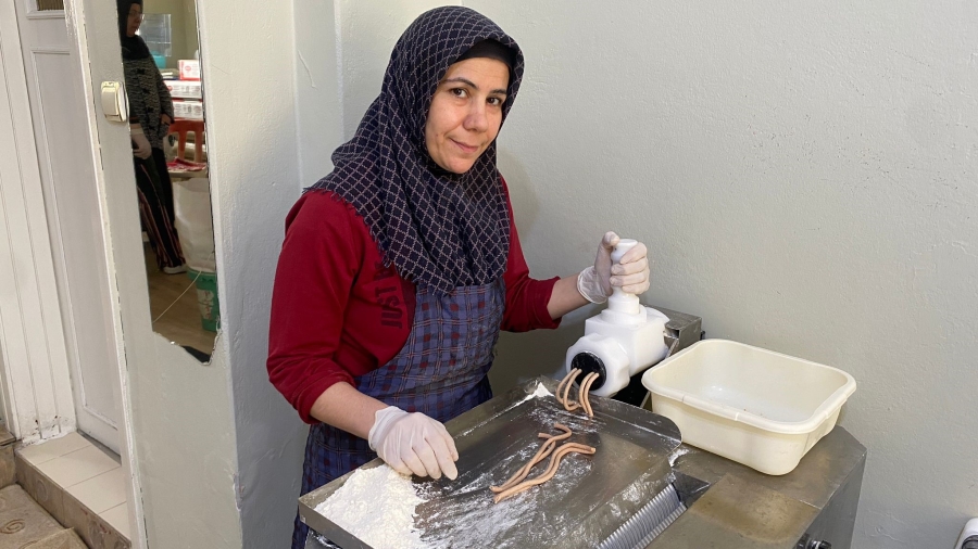 Gaziantepli kadınlardan hummalı 'yuvalama' hazırlığı