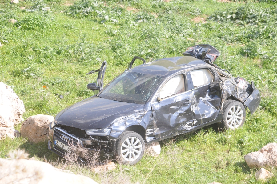 Cizre’de otomobil şarampole yuvarlandı: 1 Yaralı