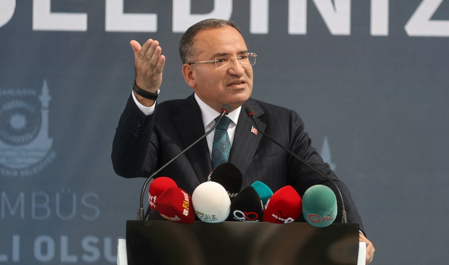 Bakan Bozdağ, Öcalan ile görüşme iddialarını yalanladı: “Görüşme vardır diyenler milletin gözünün içine baka baka yalan söylüyor"