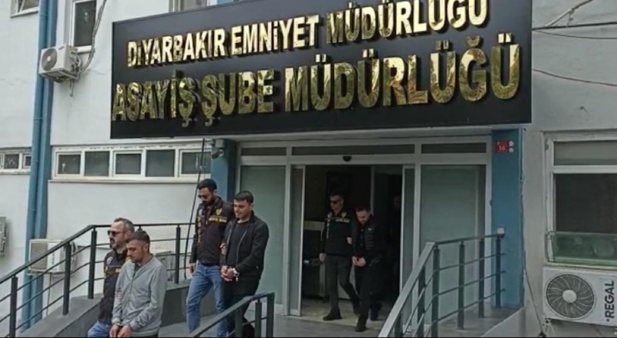 Diyarbakır’da depremzedelerin evine dadanan 10 zanlı tutuklandı