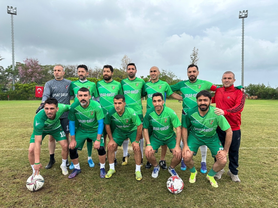 Diyarbakırlı masterler futbol takımı şampiyon oldu