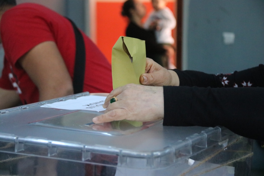 Diyarbakır'da oy sayımı bitti, resmi olmayan sonuçlara göre milletvekili dağılımı belli oldu