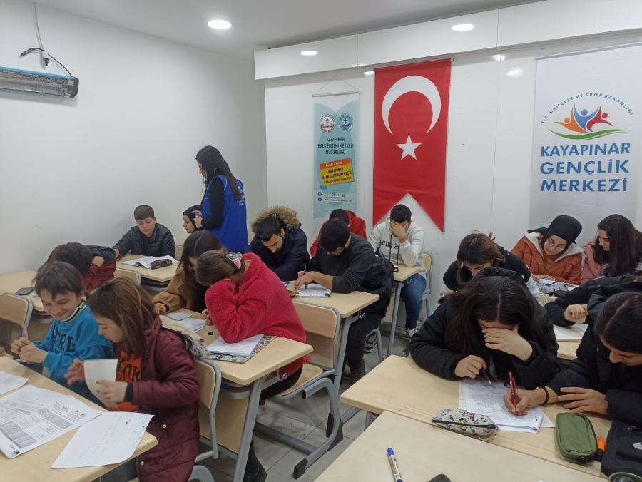 Diyarbakır’da öğrenciler İngilizceyi oyun oynayarak öğreniyor