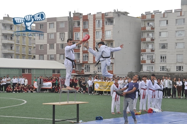 Cizre’de 19 Mayıs Bayramı coşkusu