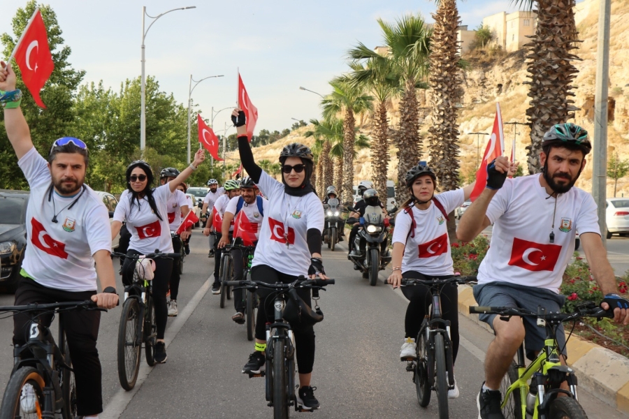 Şanlıurfa’da gençlik bayramı için pedal çevirdiler