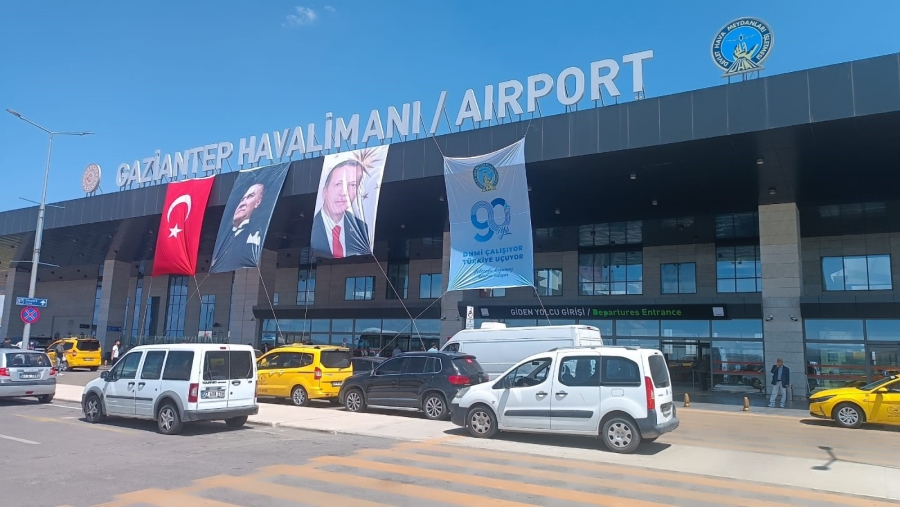 Gaziantep hava sahası tanımlanamayan cisim nedeniyle uçuşlara kapatıldı