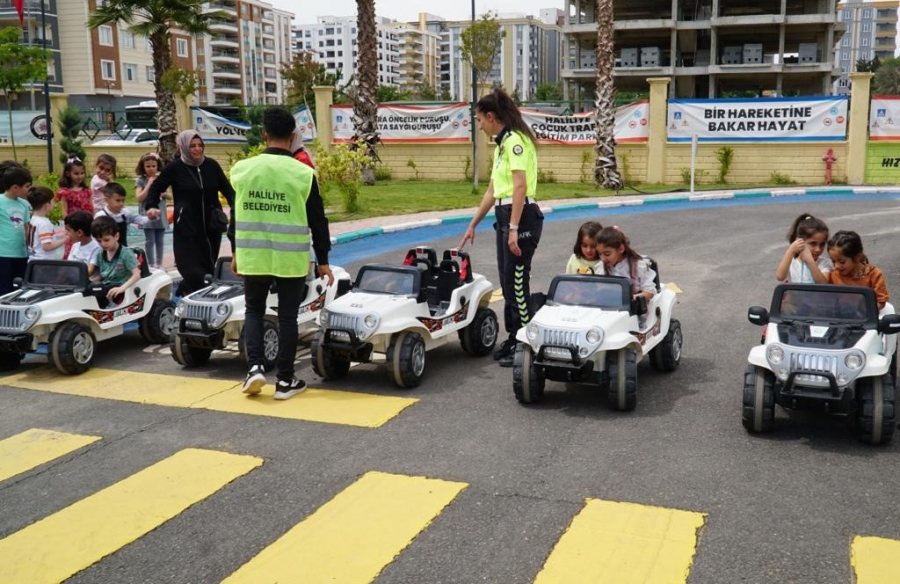 Haliliye'de çocuklara trafik kültürü aşılanıyor