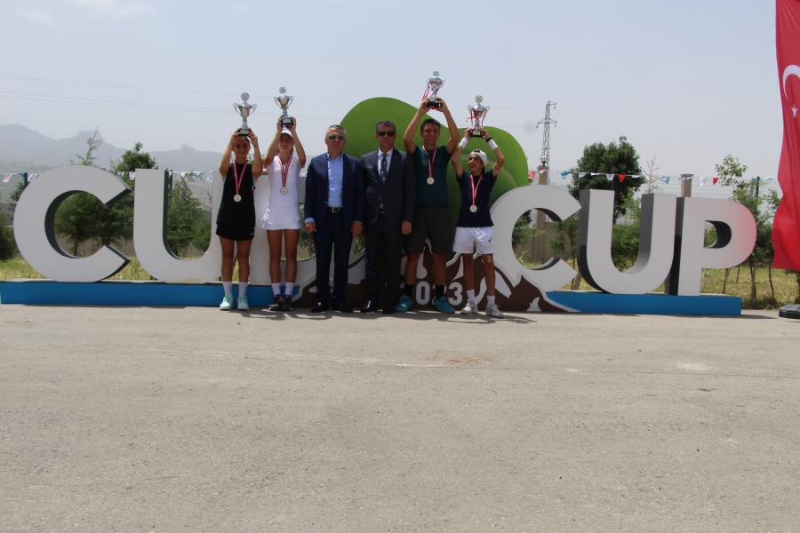 Şırnak’ta düzenlenen 2. Uluslararası Cudi Cup Tenis Turnuvası sona erdi