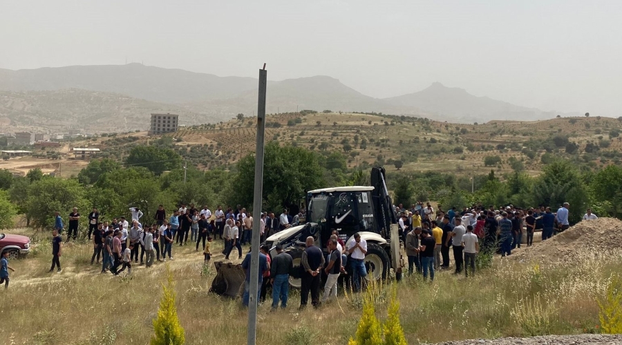 Gaz patlaması sonucu hayatını kaybeden 4 kişi Mardin'de son yolculuğuna uğurlandı