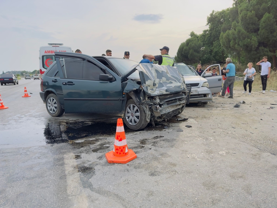 İzmir’de iki ayrı feci kaza: 11 yaralı