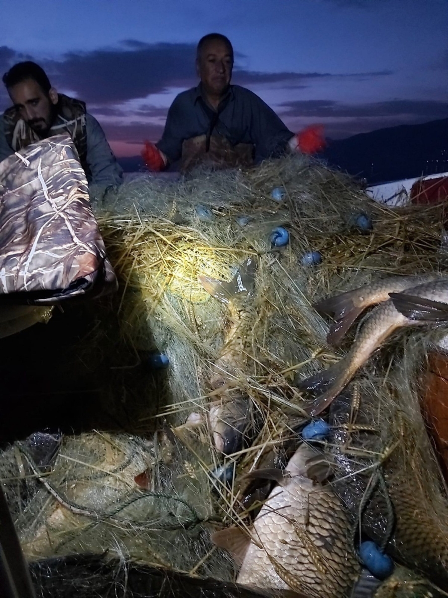 Elazığ'da kaçak avcılık denetimi: 4 bin metre ağ ele geçirildi