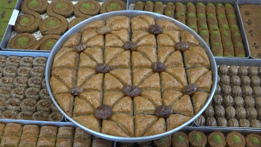 Baklava yerine şerbete para vermeyin