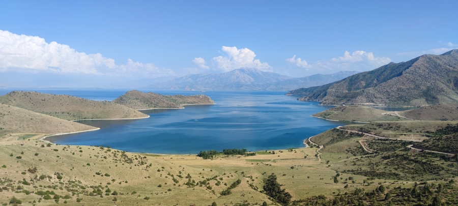 Van Gölü’nün saklı koyları ziyaretçilerini mest ediyor