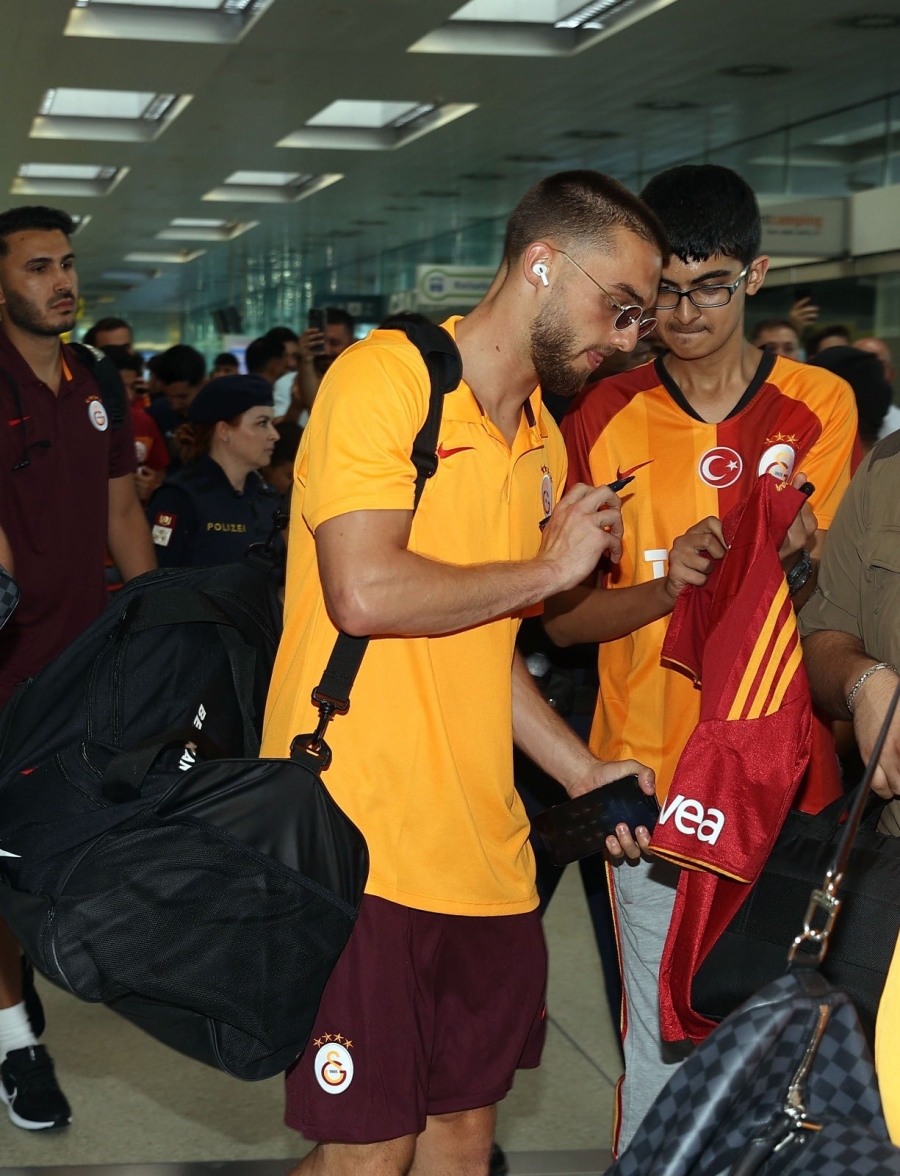 Galatasaray kamp çalışmaları için Avusturya’ya geldi