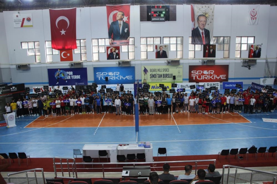 ANALİG VOLEYBOL ÇEYREK FİNAL MÜSABAKALARI SONA ERDİ