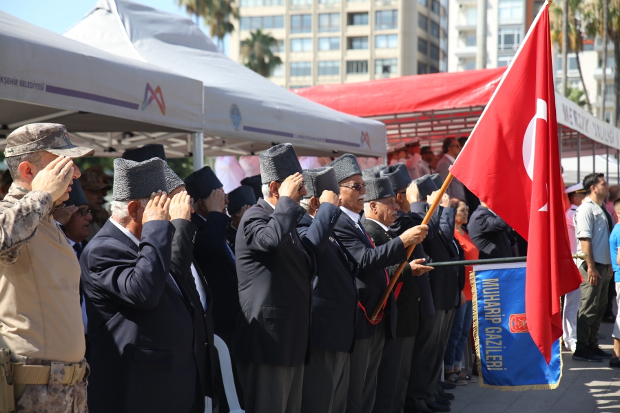 Kıbrıs Barış Harekatı'nın 49. yıl dönümü Mersin'de törenle kutlandı