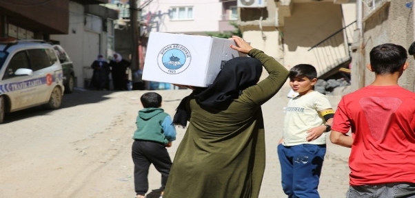 ŞIRNAK BELEDİYESİNDEN, VATANDAŞLARA GIDA YARDIMI