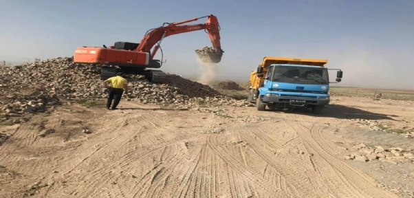 Silopi`de Okul İnşaatı İçin Yol Onarıldı