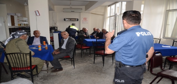 Beytüşşebap Polisi, İlçedeki Kıraathanelerde Trafik Eğitimi Verdi