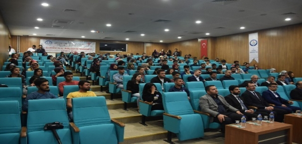 Şırnak Üniversitesi`nde"Bağımlılıkla Mücadele Programı" Düzenledi