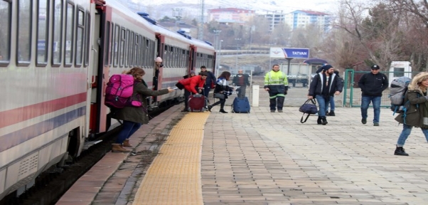 Vangölü Ekspresi`ne Yoğun İlgi