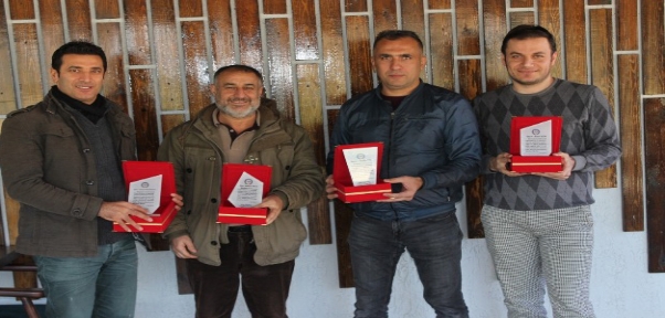 Cizre Tso Başkanlığı Gazetecileri Plaketle Onurlandırdı