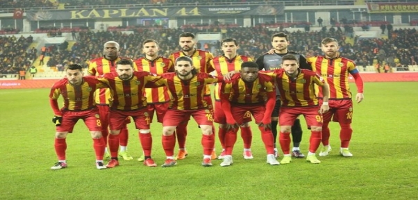 Evkur Yeni Malatyaspor sahasında büyüklere geçit vermiyor