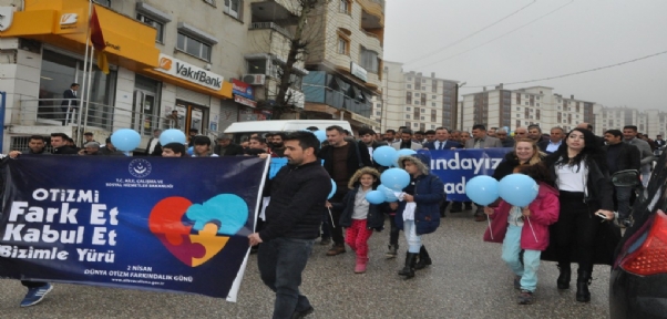 Şırnak`ta Otizm Farkındalık Yürüyüşü Yapıldı