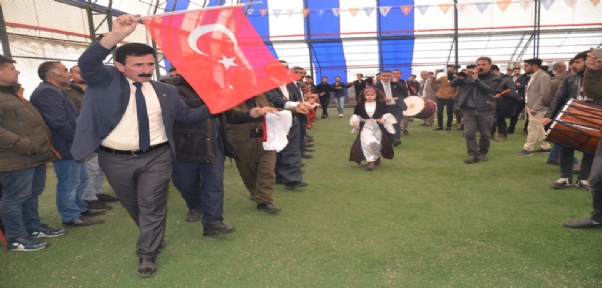 Ak Partililer Seçim Zaferini Kato Dağı Eteklerinde Kutladı