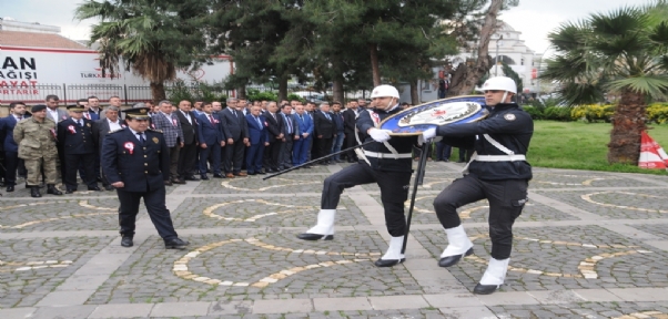 Cizre`de Coşkulu Polis Haftası Kutlaması