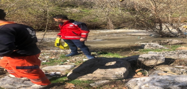 otomobil dereye uçtu. Araçtaki asker hayatını kaybetti