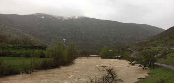 Habur Çayı`nda bazı evler boşaltıldı