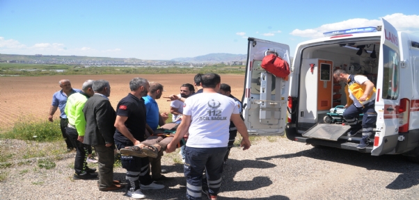 Cizre`de otomobil Şarampole Yuvarlandı: 1 Polis Yaralı