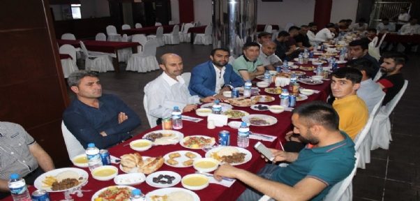 Silopi`de Kuyumcular İftarda Bir Araya Geldi