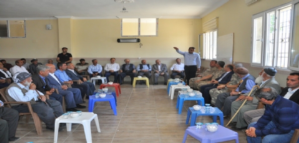 Vali Aktaş`tan PKK`lıların öldürdüğü Çobanın Ailesine Taziye Ziyareti