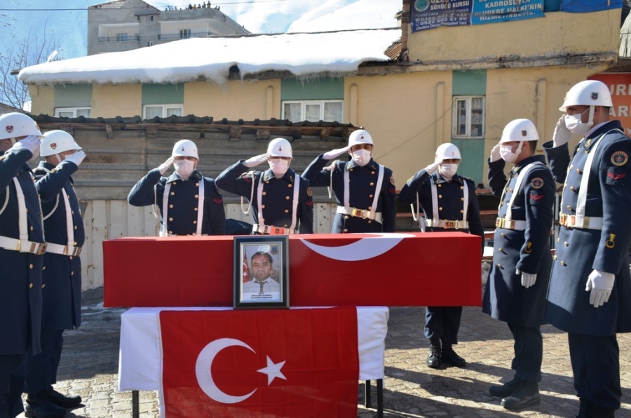 PENCE KAPLAN HAREKATI'NDA ŞEHİT OLAN GÜVENLİK KORUCUSU TOPRAĞA VERİLDİ