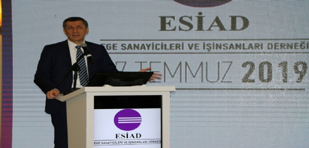 Bakan Selçuk: "2040`a Hazırlanmazsak Bugünkü Eğitimin Kaliteli Göstermenin Anlamı Yok"